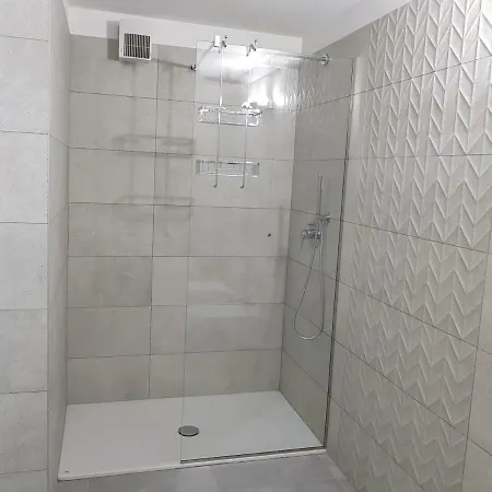 Luxury Beauty Gardens Apartment