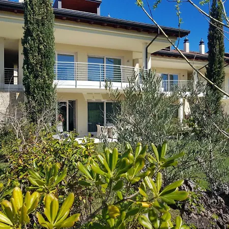 Luxury Beauty Gardens Apartment